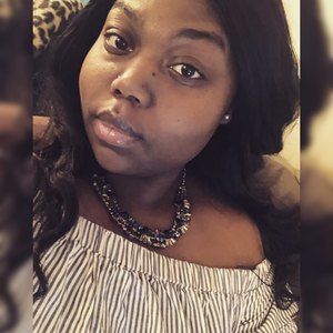 Meet your Posher, Kristin n